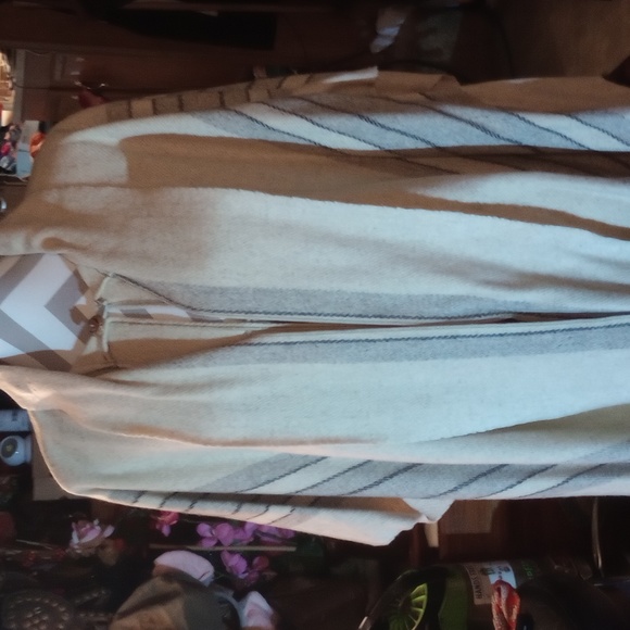 Authentic wool poncho came from Texas... - Picture 6 of 11